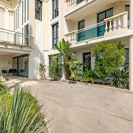 Apartmanhotel Adonis Le Rouet - Adriana Carry-le-Rouet