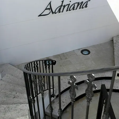 Adonis Le Rouet - Adriana